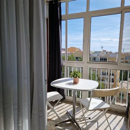Iris Apartment *